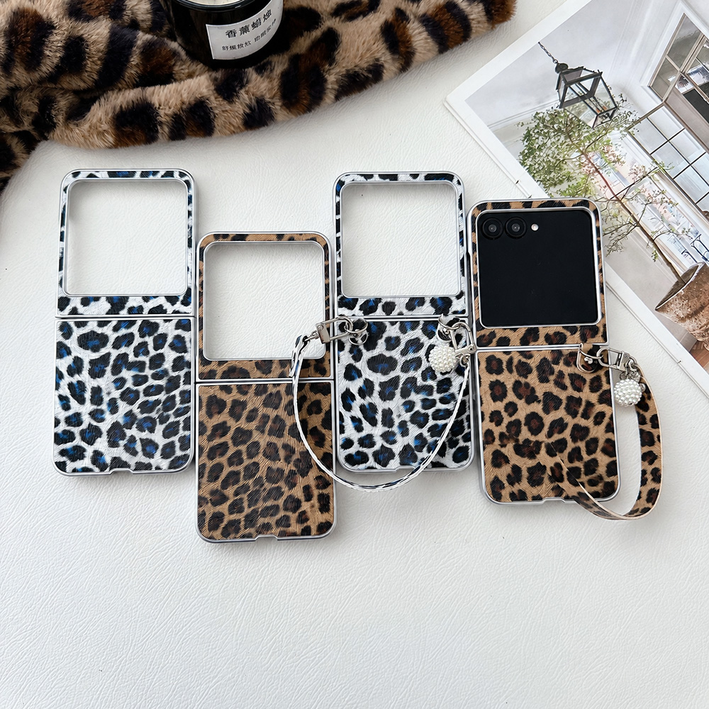 Casing Ponsel Lipat Motif Maca - Camera Wrist Strap ulasan dan harga
