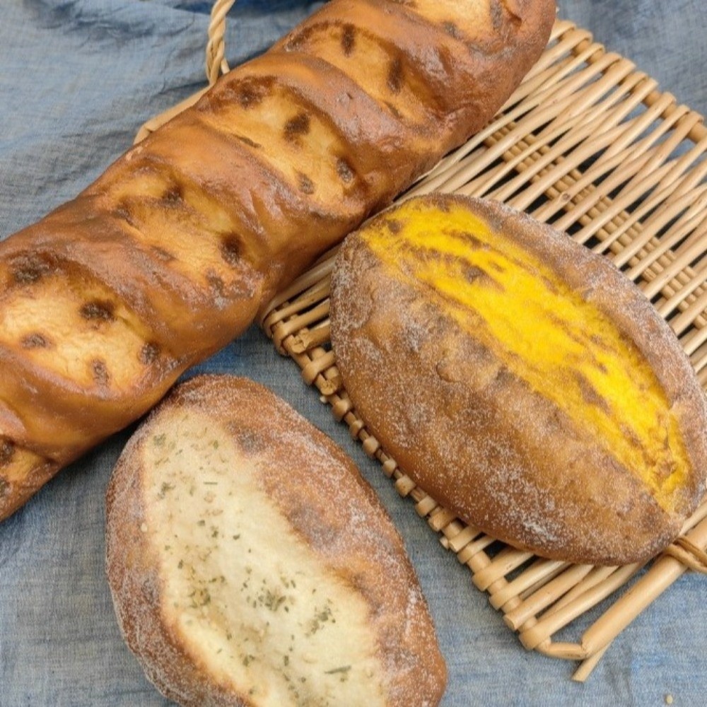 Roti PU Lembut Tiruan Realisti - Photography Interest ulasan dan harga